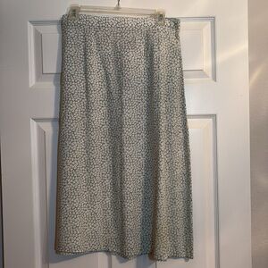 Vintage Studio Green and Shite Spring Summer Floral Print Skirt - large